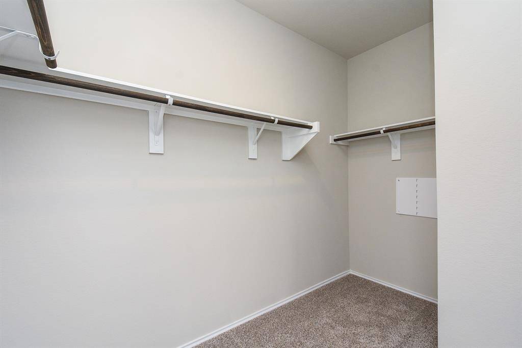 Lots of space in walk-in closet
