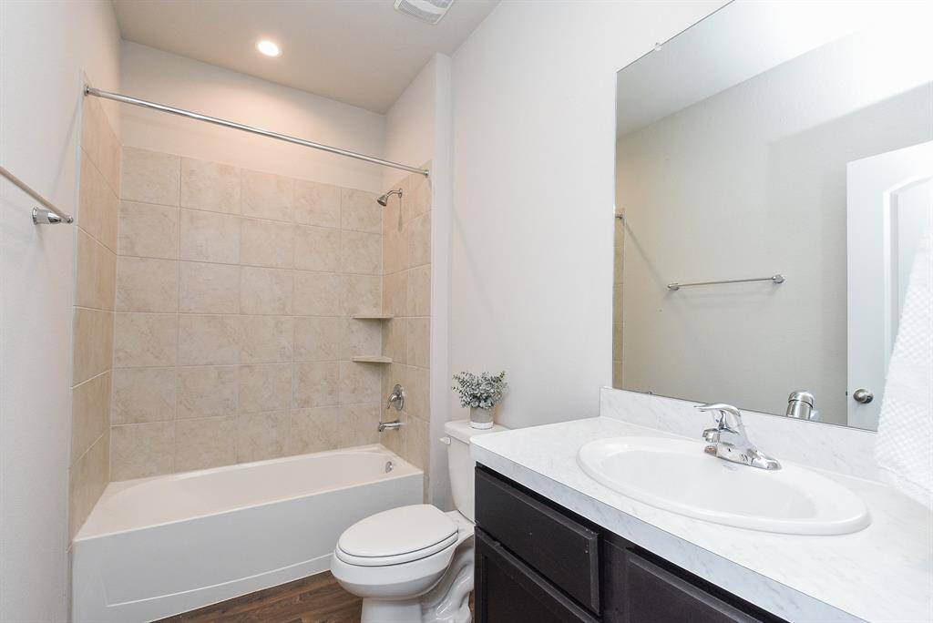 Second bathroom in the first floor