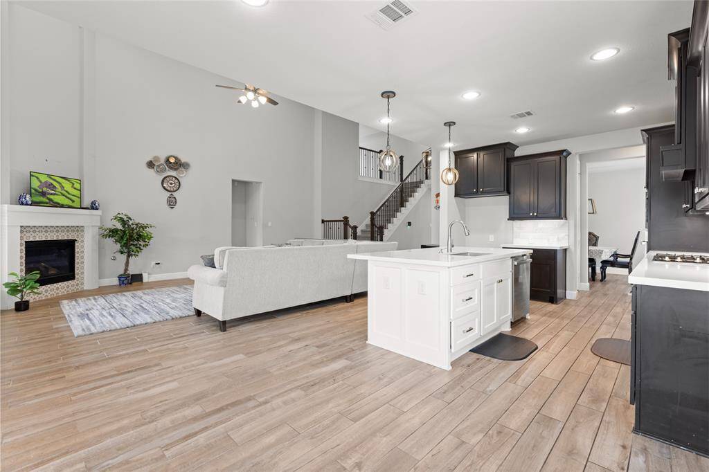 Living/ Kitchen