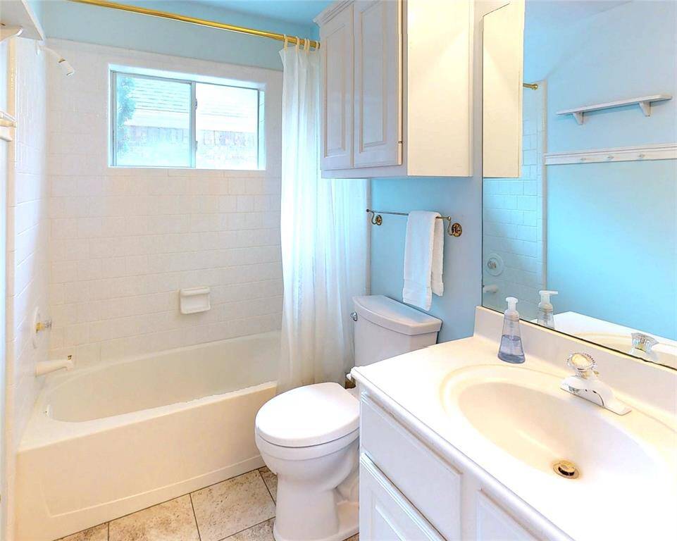 Full Bathroom at front of home