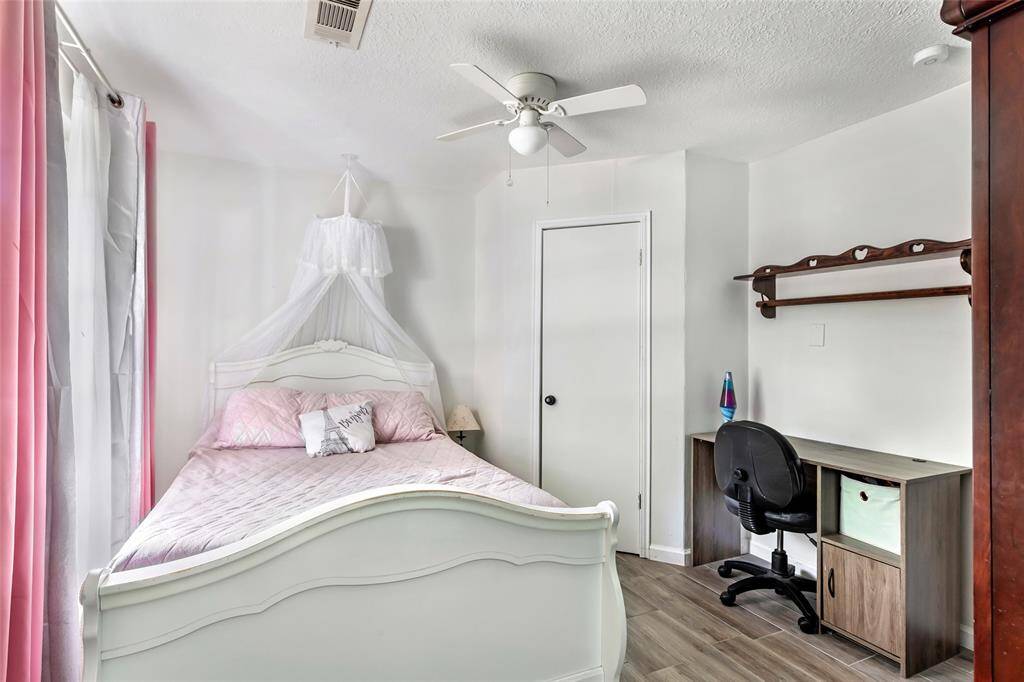 Secondary Bedroom