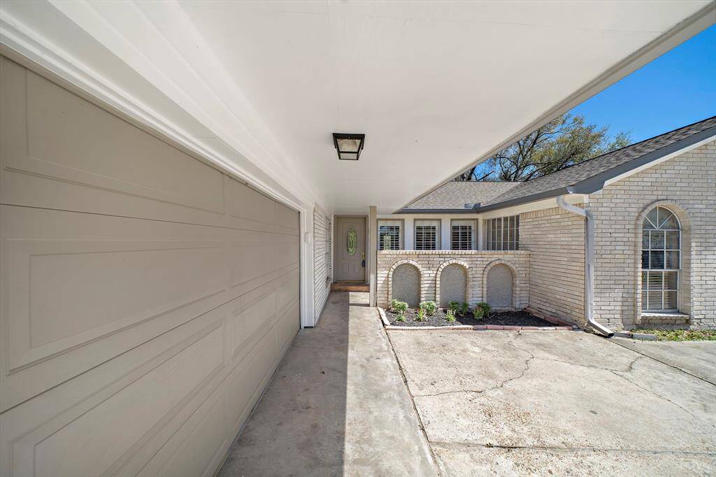 2 car garage and large driveway