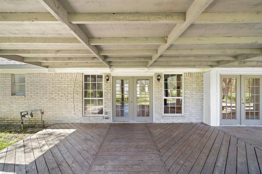 Another view of back patio