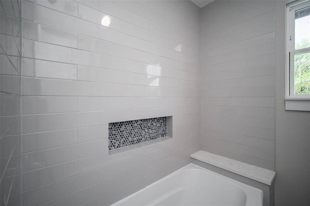 Another view of upstairs bathroom.