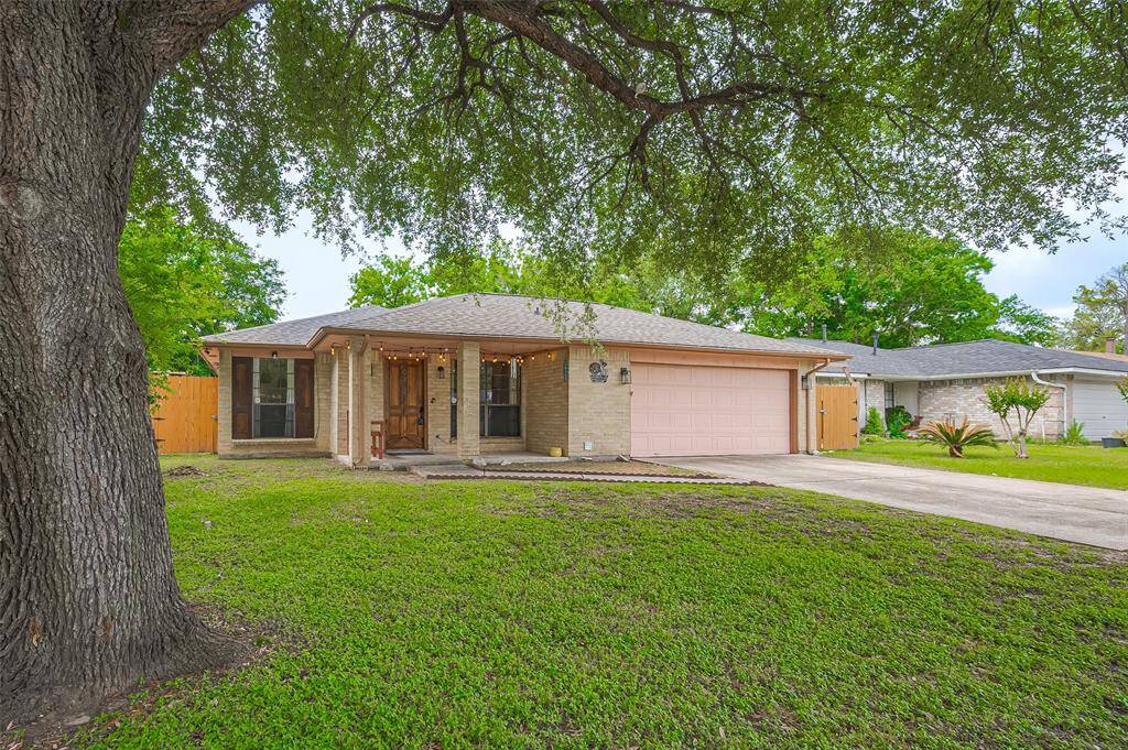 Welcome to 7815 Kellwood, where warmth and comfort meet. This charming 1-story home, nestled beneath a grand shade tree, sits on a quiet street close to everything you love — shopping, dining, and top-rated Cy-Fair ISD schools. With easy access to Hwy 290 and 610, and a history of NEVER flooding, it's a wonderful place to start your next chapter!