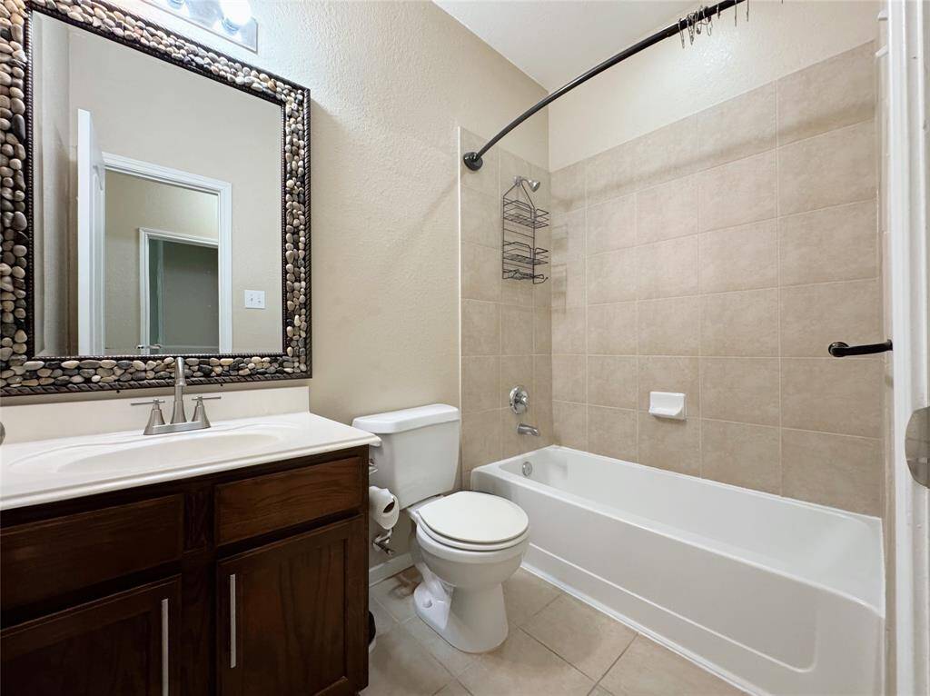 Secondary Bathroom B