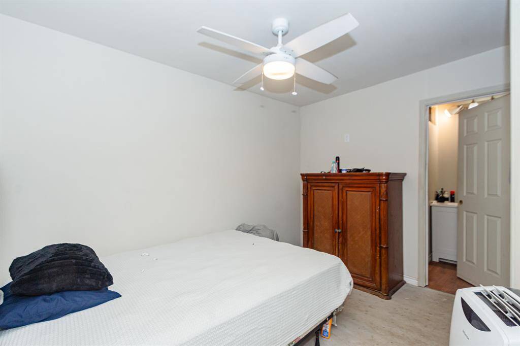 Full size bedroom with a closet.