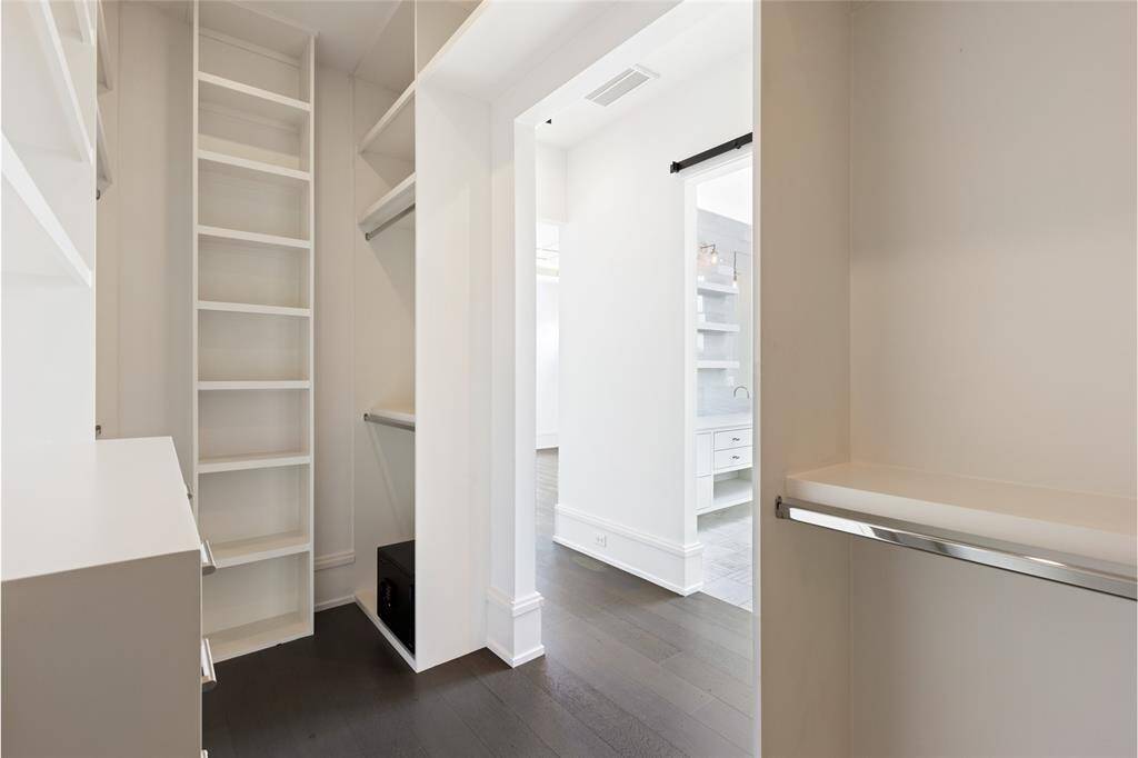 Second primary closet