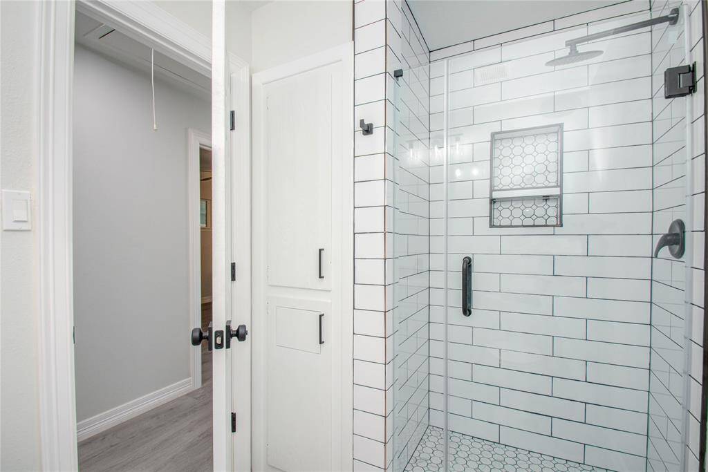 Secondary bathroom