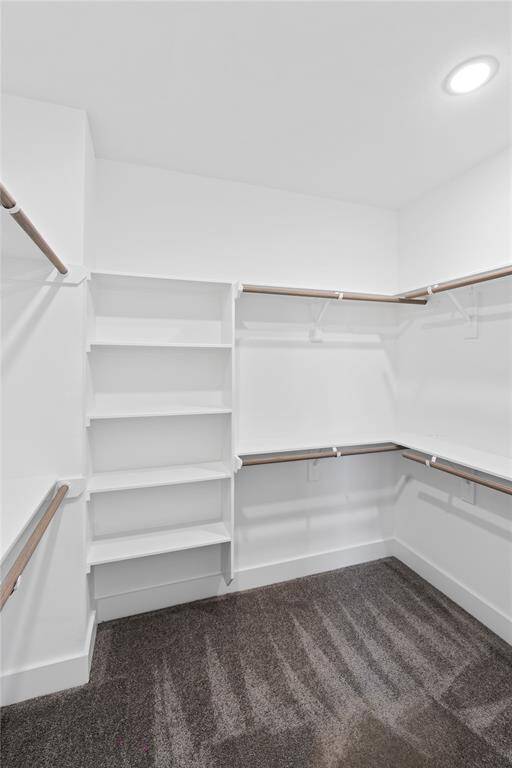 Walk-in closet