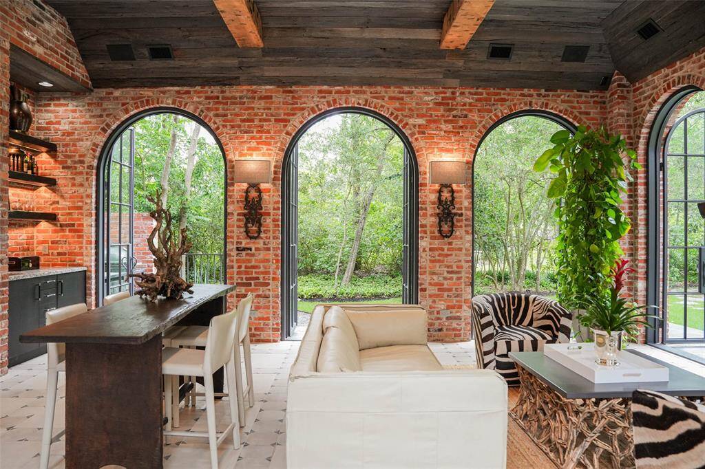 Embrace the natural views in the outdoor living room.