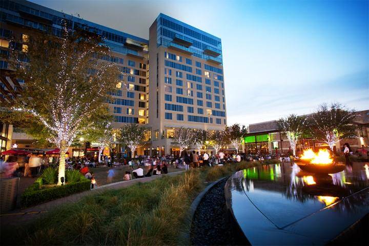 This home is ideally located just 10 minutes from CityCentre, Houston's premier mixed-use development that offers a wide array of dining, shopping, and entertainment options. Whether you're looking for world-class restaurants, trendy boutiques, or a lively nightlife scene, CityCentre has it all. The convenience of being so close to this vibrant hub means you can easily enjoy everything it has to offer while being just minutes away from the peace and quiet of your home.