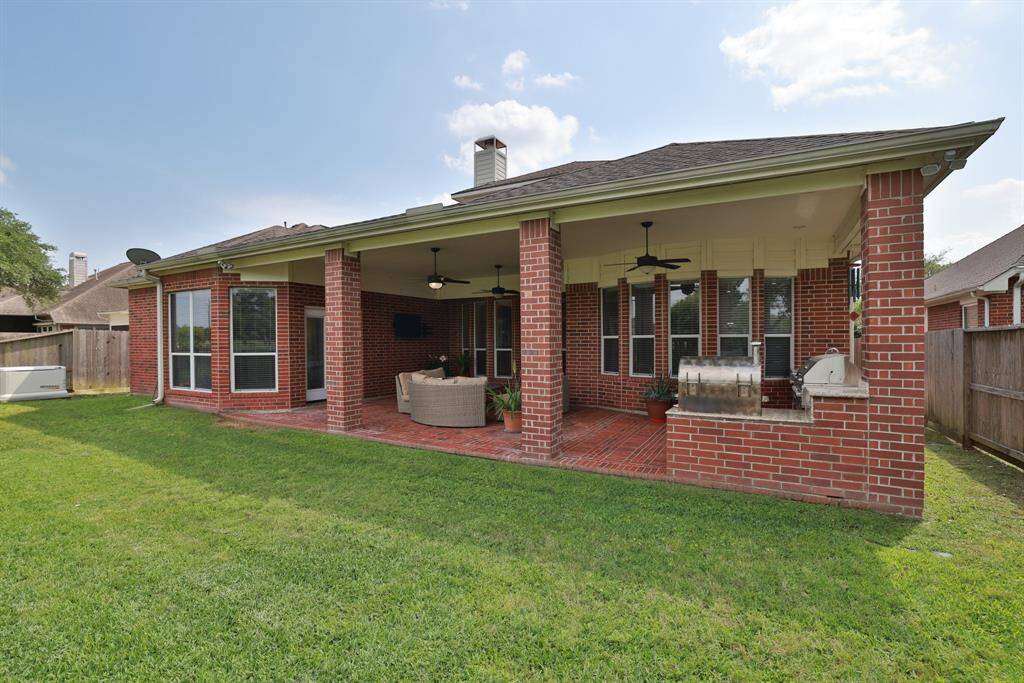 Extra Large covered patio