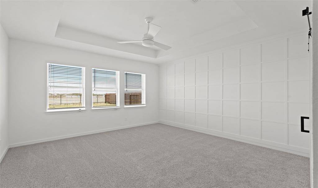 Spacious primary suite (*Photo not of actual home and used for illustration purposes only.)