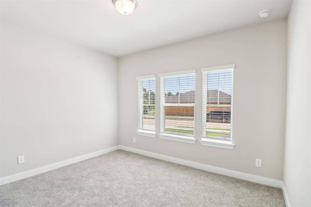 Photo is not of the actual home but is an inspirational photo of builder’s model home and may depict options, furnishings, and/or decorator features that are not included.