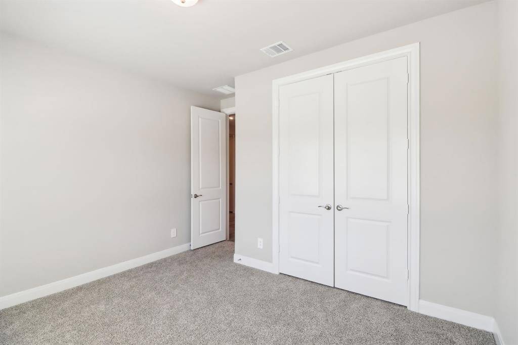 Photo is not of the actual home but is an inspirational photo of builder’s model home and may depict options, furnishings, and/or decorator features that are not included.
