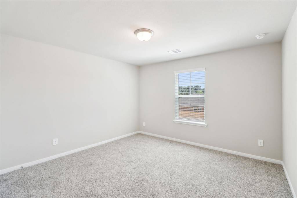 Photo is not of the actual home but is an inspirational photo of builder’s model home and may depict options, furnishings, and/or decorator features that are not included.