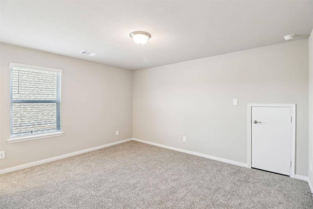 Photo is not of the actual home but is an inspirational photo of builder’s model home and may depict options, furnishings, and/or decorator features that are not included.