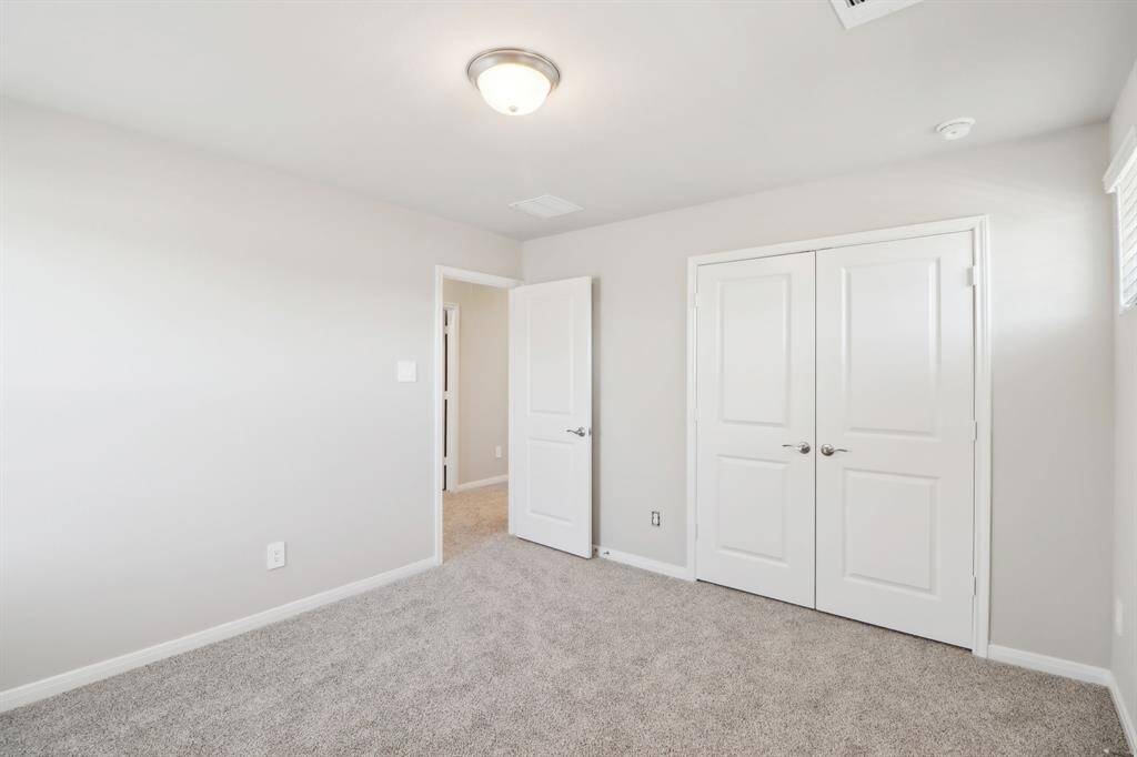 Photo is not of the actual home but is an inspirational photo of builder’s model home and may depict options, furnishings, and/or decorator features that are not included.
