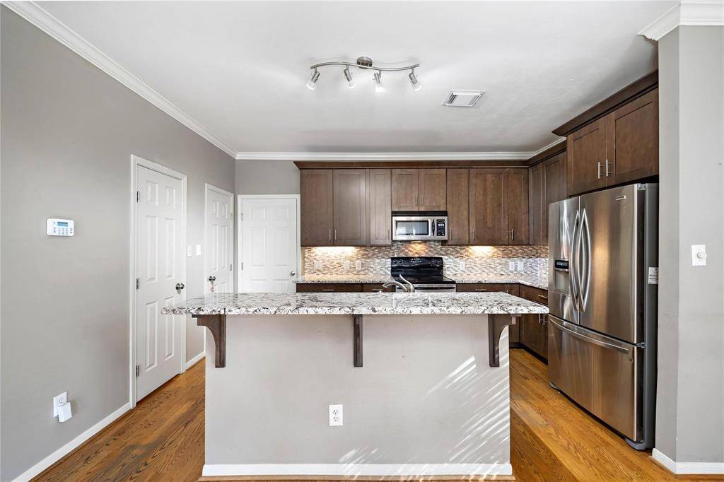 A sleek breakfast bar perfect for casual dining and morning conversations