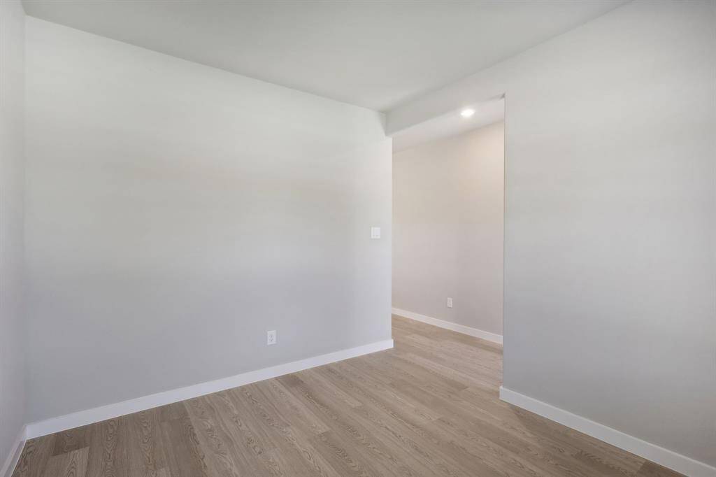 Photo is not of the actual home but is an inspirational photo of builder’s model home and may depict options, furnishings, and/or decorator features that are not included.