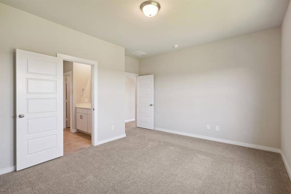 Photo is not of the actual home but is an inspirational photo of builder’s model home and may depict options, furnishings, and/or decorator features that are not included.