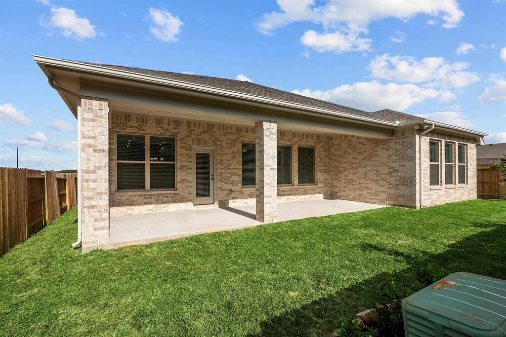 Welcome to The Ortega by David Weekley Homes. Move-In-Ready Now!