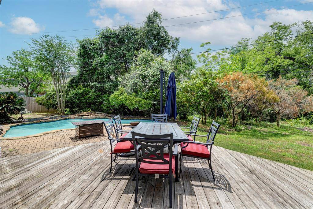 Patio and pool.