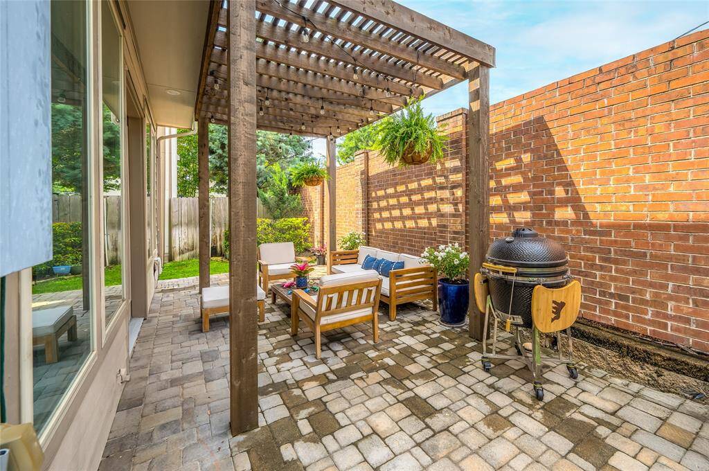 Enjoy BBQs and outdoor gatherings in the fenced backyard.
