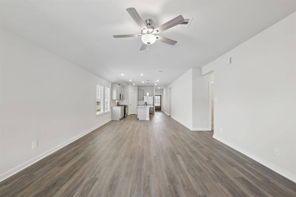 Photo is not of the actual home but is an inspirational photo of builder’s model home and may depict options, furnishings, and/or decorator features that are not included.