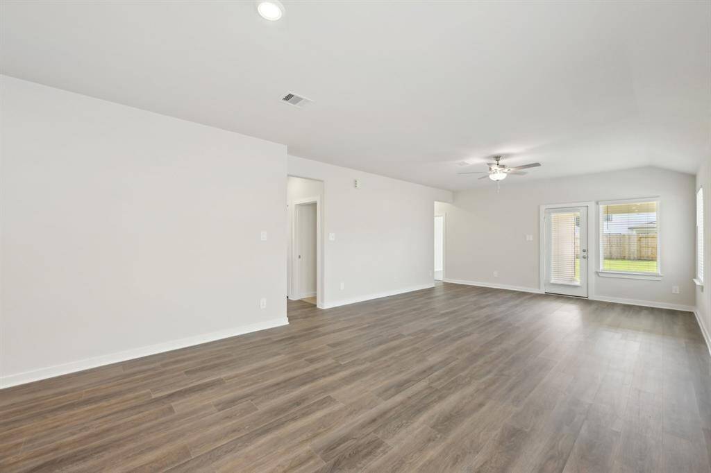 Photo is not of the actual home but is an inspirational photo of builder’s model home and may depict options, furnishings, and/or decorator features that are not included.