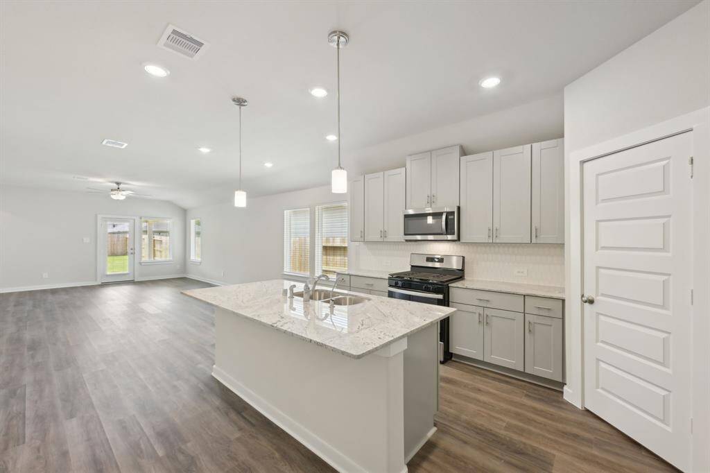 Photo is not of the actual home but is an inspirational photo of builder’s model home and may depict options, furnishings, and/or decorator features that are not included.
