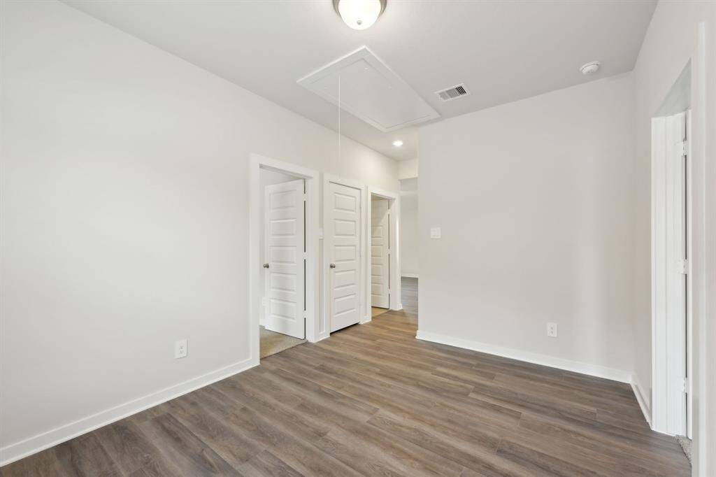 Photo is not of the actual home but is an inspirational photo of builder’s model home and may depict options, furnishings, and/or decorator features that are not included.