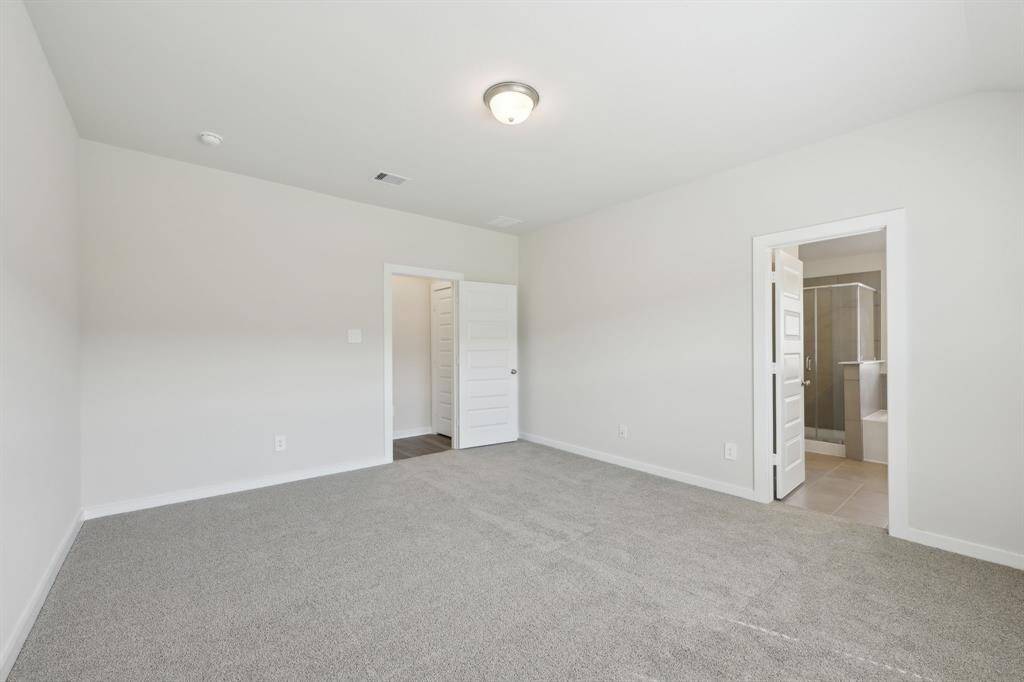 Photo is not of the actual home but is an inspirational photo of builder’s model home and may depict options, furnishings, and/or decorator features that are not included.
