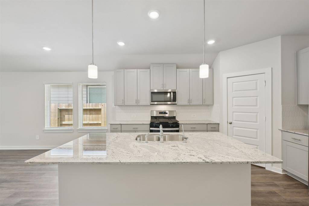 Photo is not of the actual home but is an inspirational photo of builder’s model home and may depict options, furnishings, and/or decorator features that are not included.