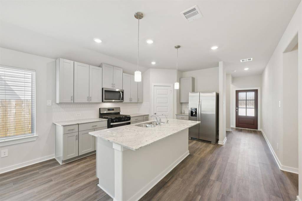 Photo is not of the actual home but is an inspirational photo of builder’s model home and may depict options, furnishings, and/or decorator features that are not included.