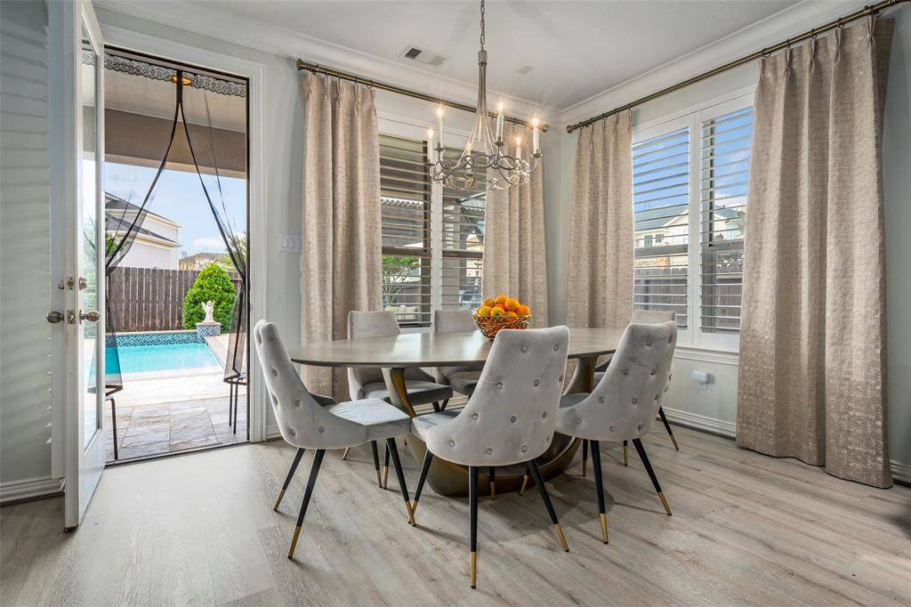 Would you like breakfast here or outside?