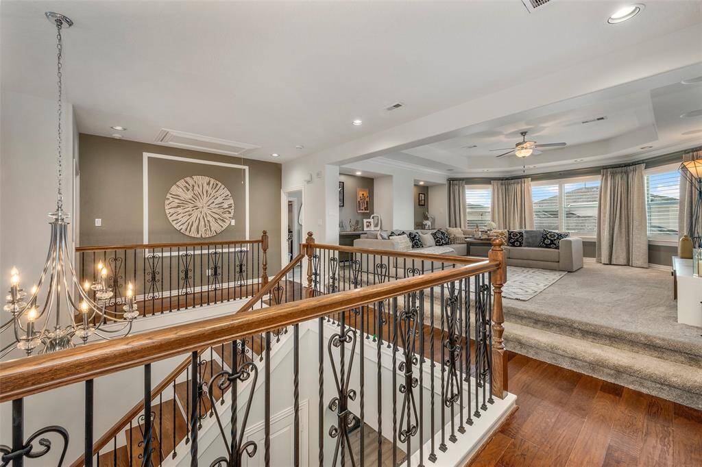 coming back to the game room you'll find a bonus room on your right as well