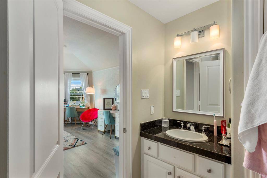 full bathroom