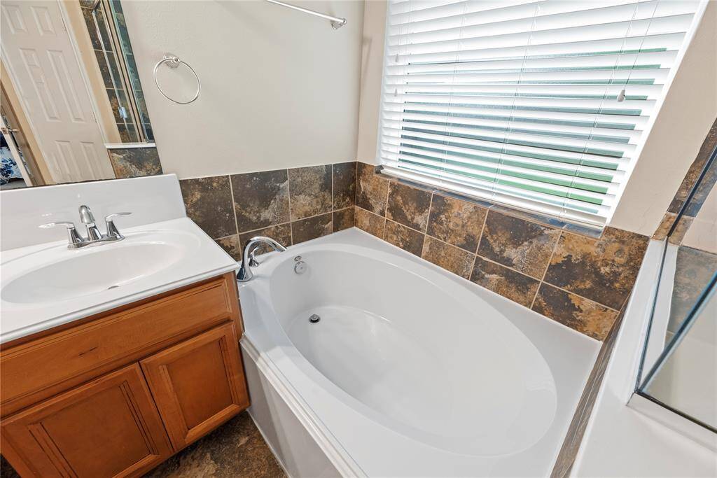 Soaking tub.