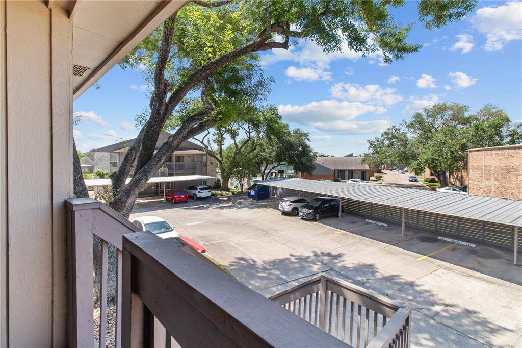 From here, you can see your parking space and also a nice big sky view.