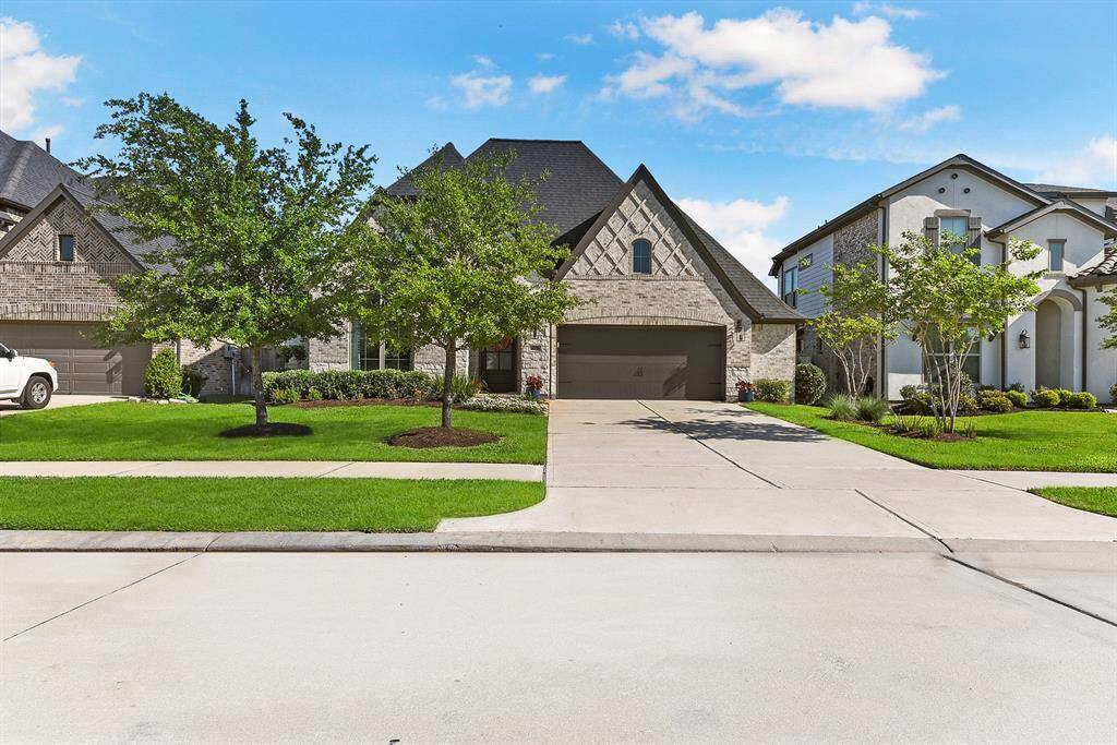 Welcome to 2039 Taylor Marie Trail, nestled in the sought-after master-planned community of Firethorne! This stunning single-story home, built in 2020, offers 4 spacious bedrooms, 3 full bathrooms, game room/flex space and a home office.