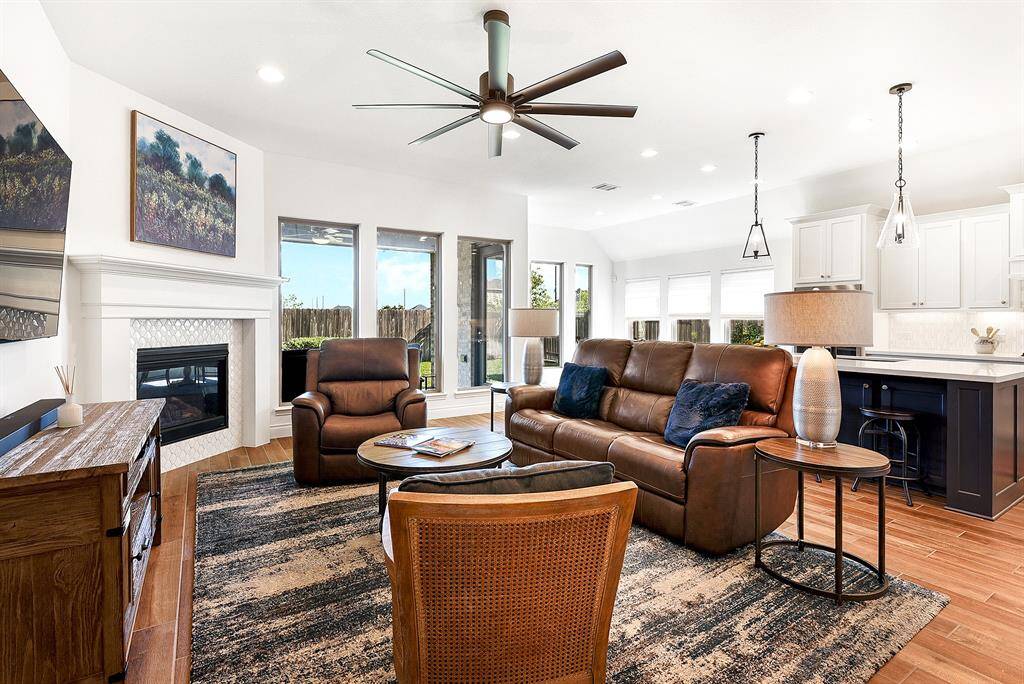 The open space is perfect for entertaining, with easy access to the backyard patio, making it ideal for celebrations.
