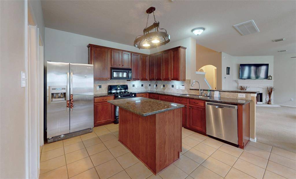Spacious dining room