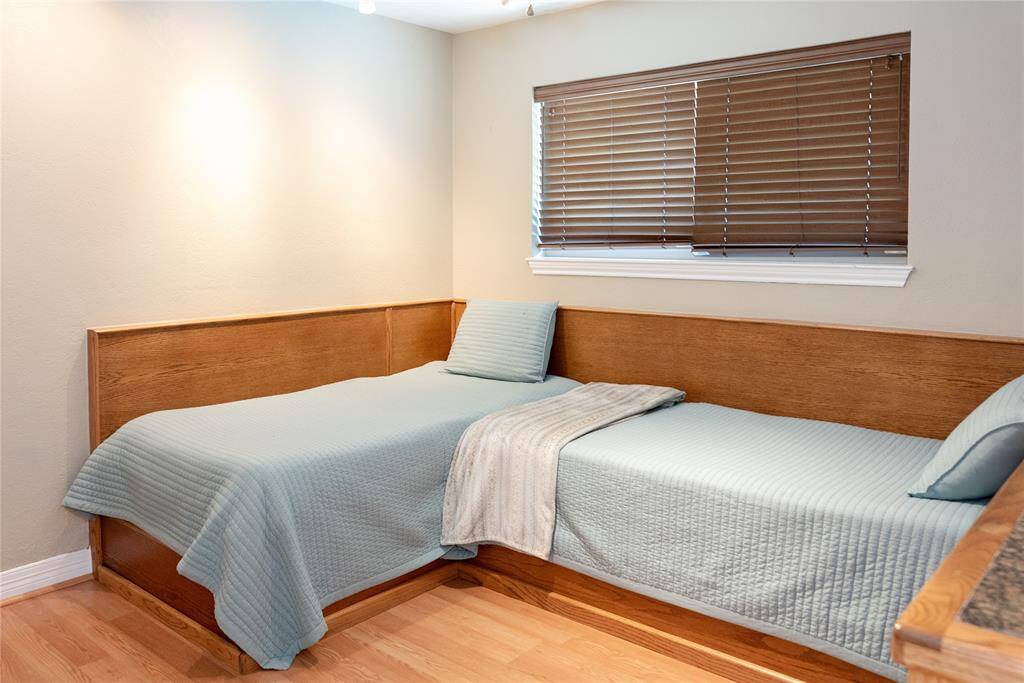 Secondary Bedroom (3) with Build in beds and cabinet/desk