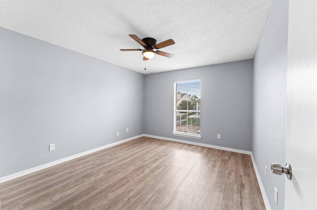 Ample size secondary bedroom.
