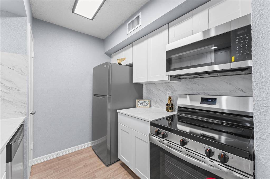 Alternate kitchen view.