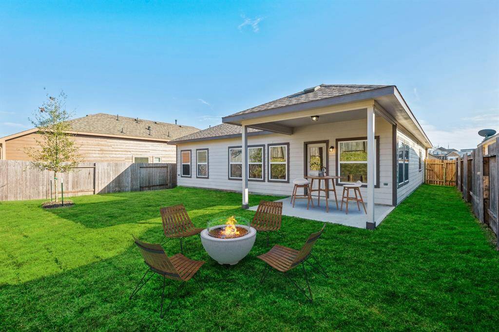 Virtually Staged_Backyard w/ Covered Patio