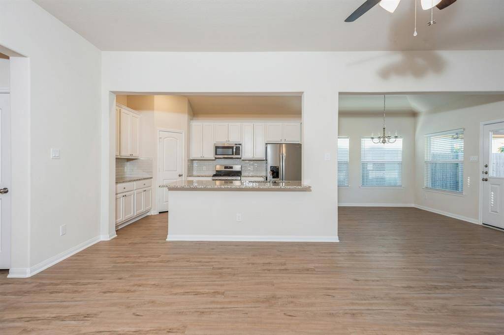 Open Concept Kitchen, Dining and Greatroom