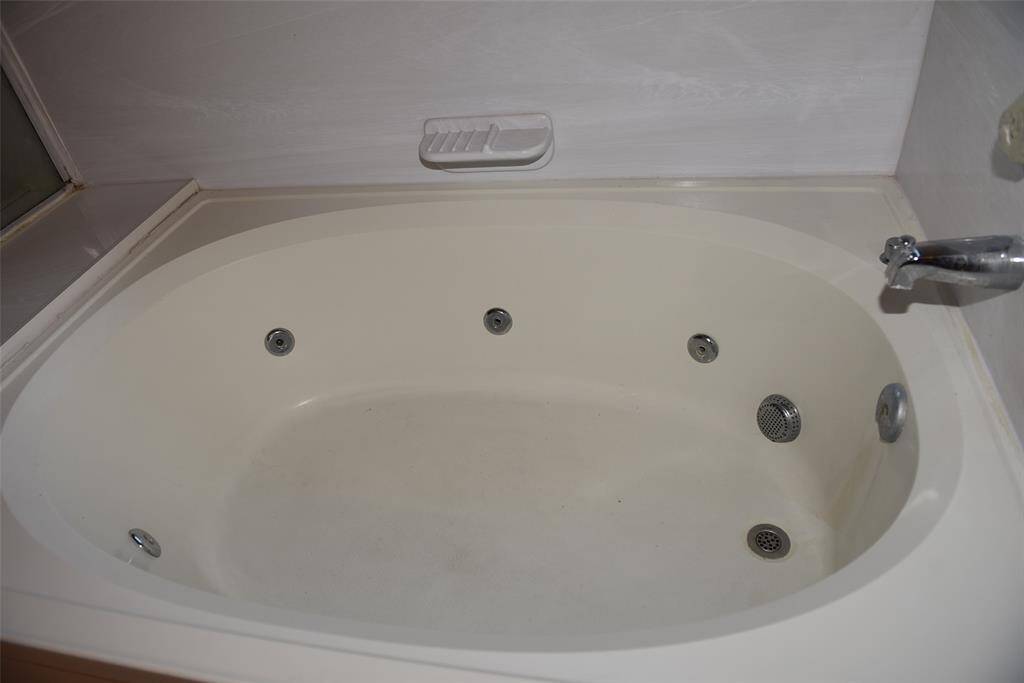 whirlpool jet tub